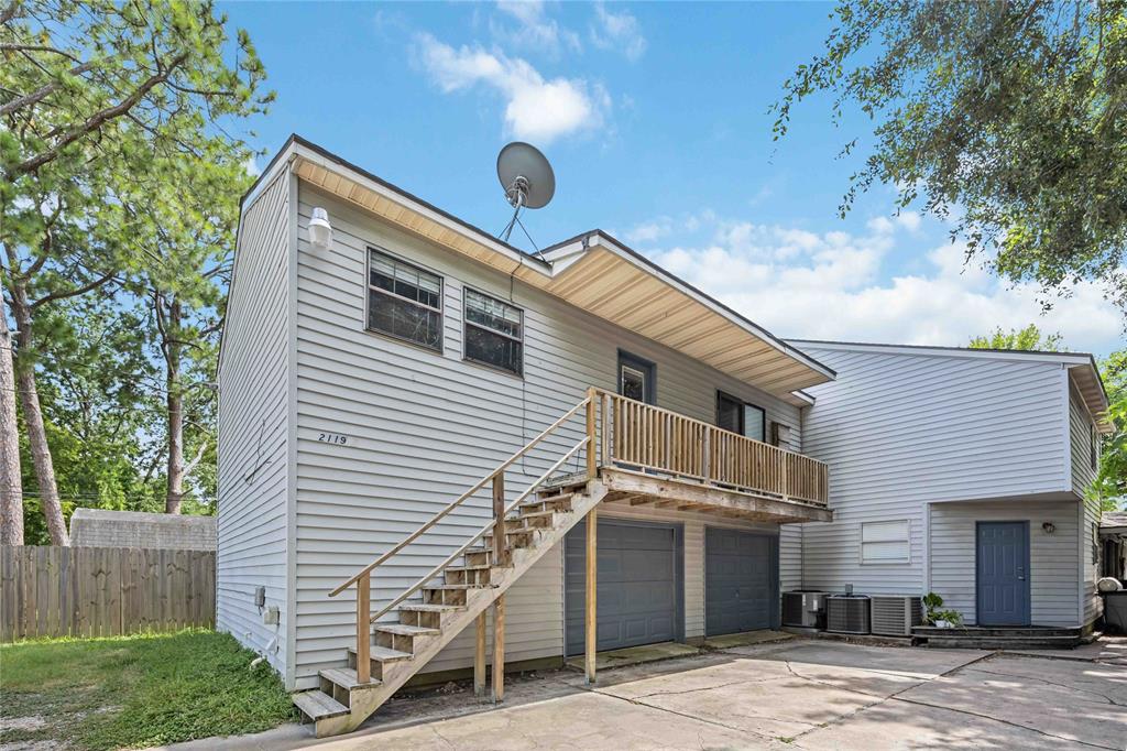 2119 N Austin Avenue # C