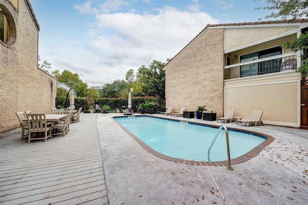 12009 Naughton Street