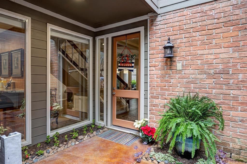 12009 Naughton Street