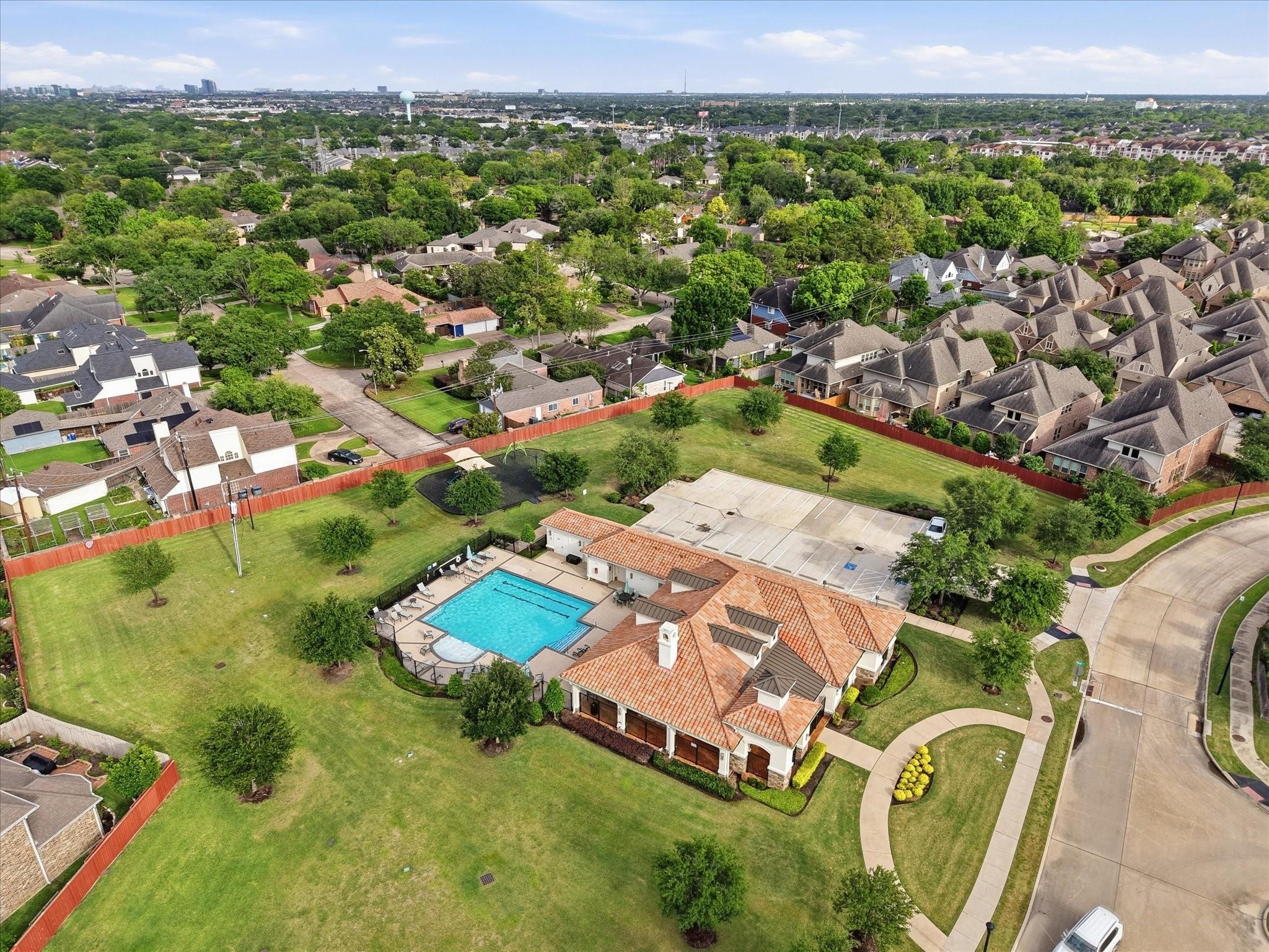 13211 Parkway Meadows Drive
