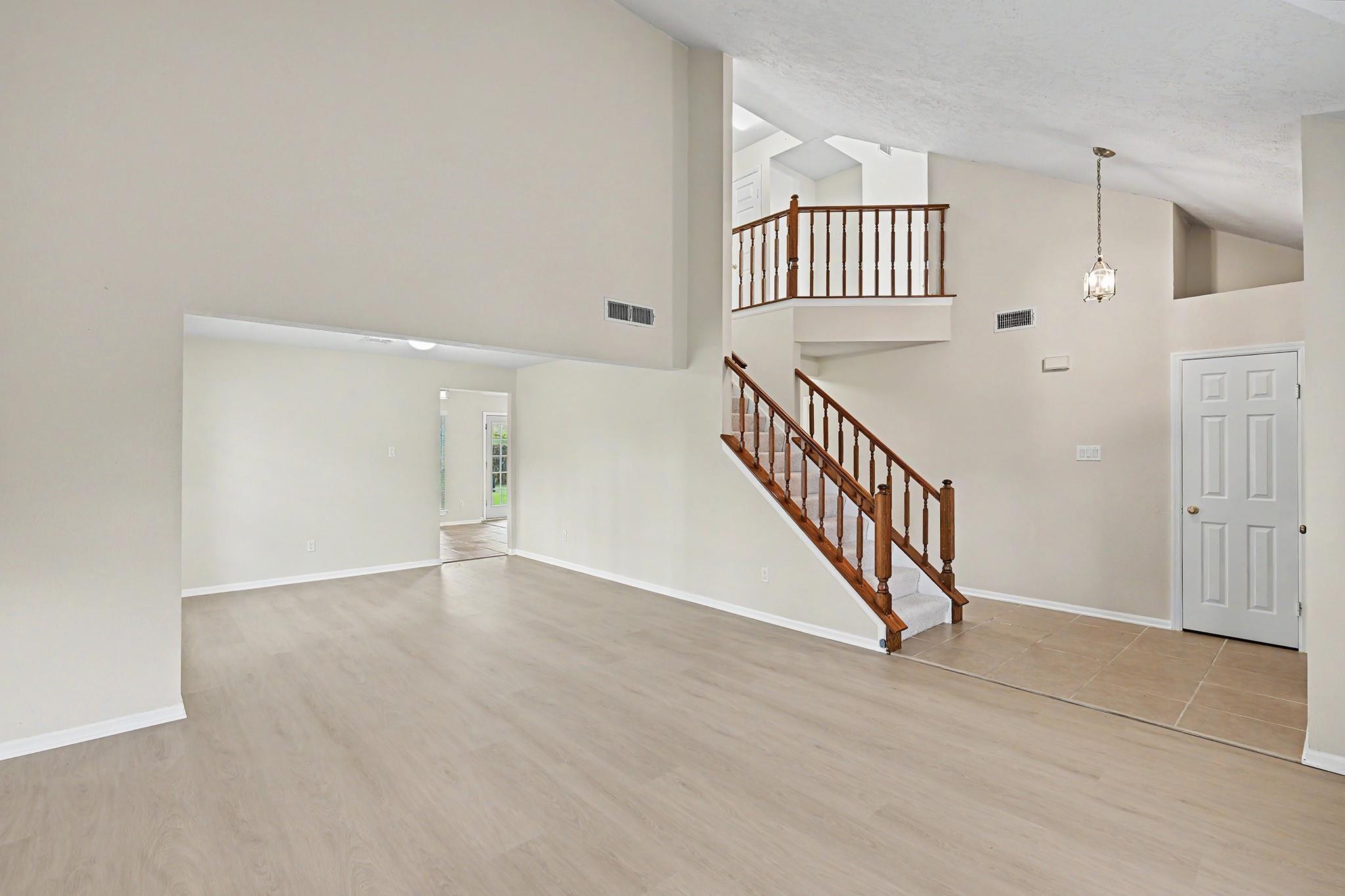 7934 Autumn Laurel Trail