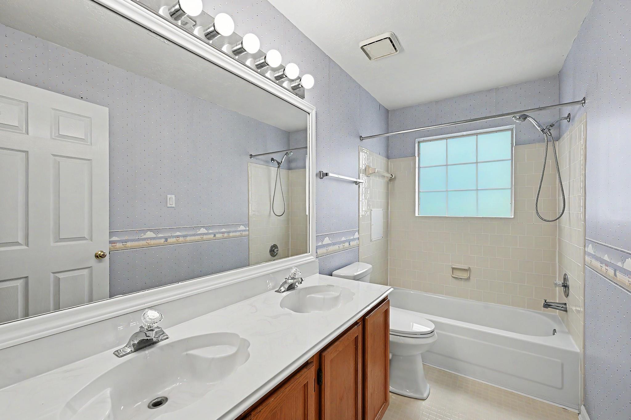 7934 Autumn Laurel Trail
