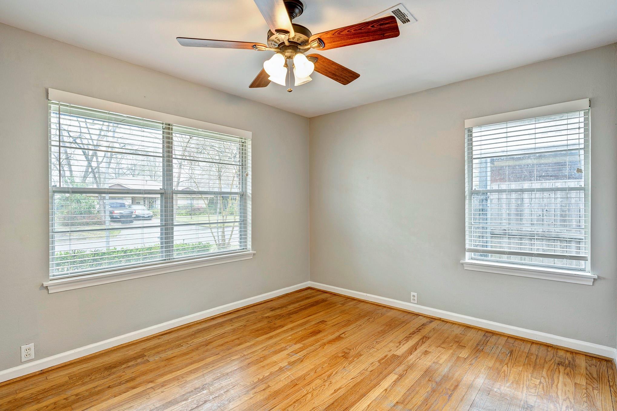 1135 W 31st Street