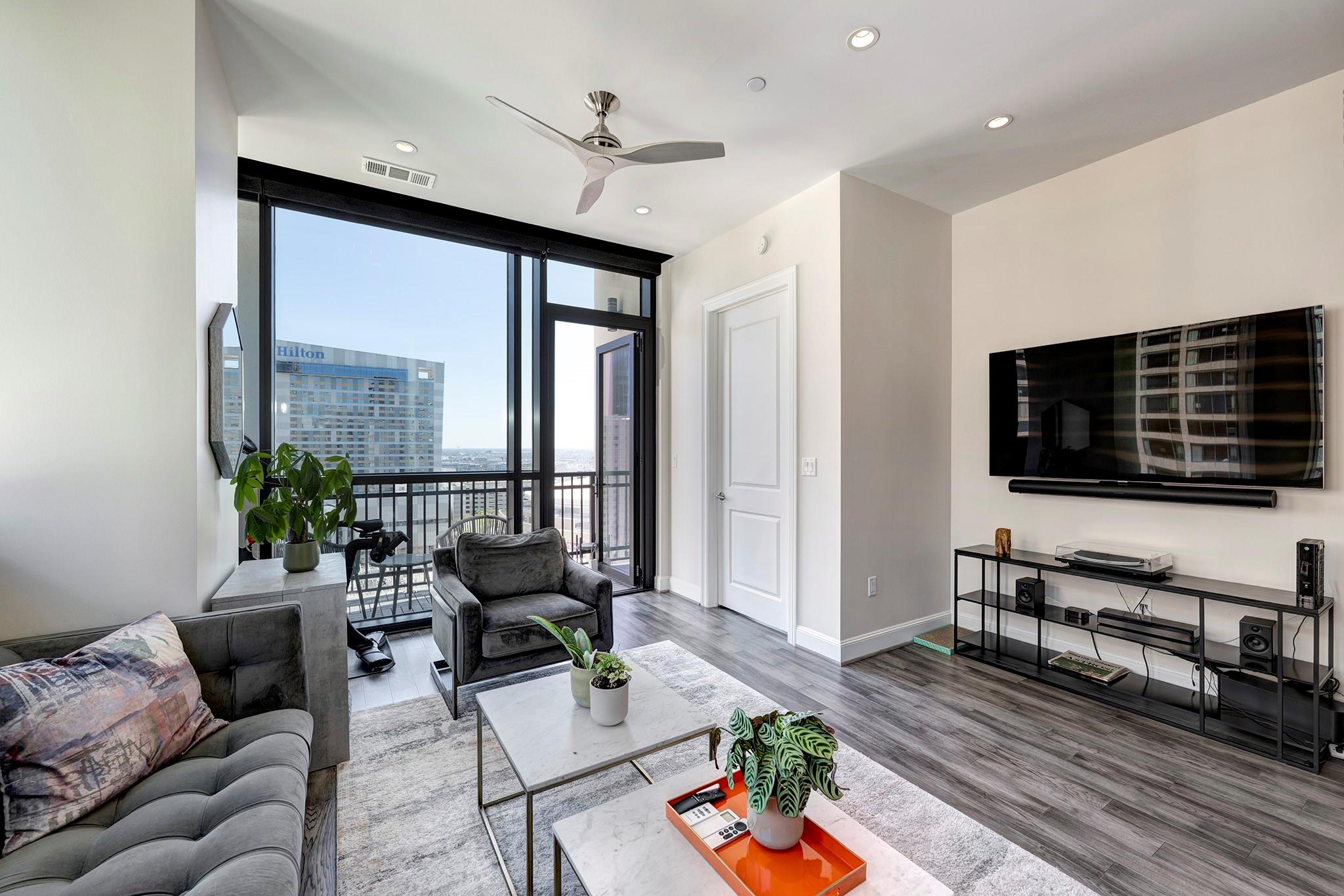 1211 Caroline Street # 1501