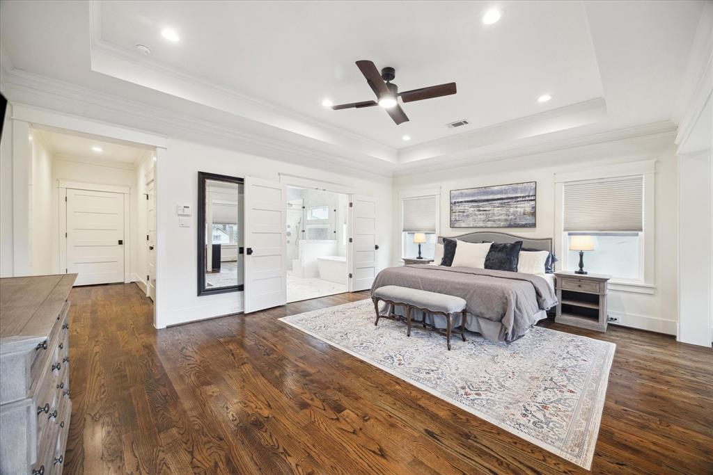 521 W 17th Street