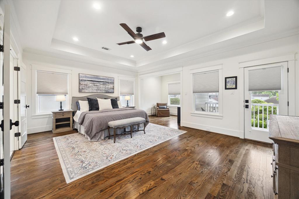 521 W 17th Street