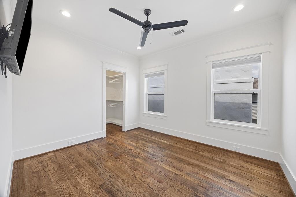521 W 17th Street