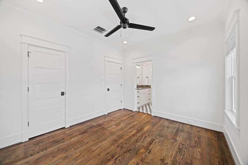 521 W 17th Street