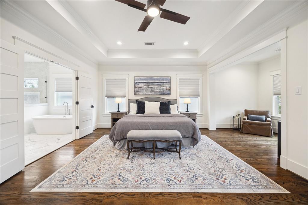521 W 17th Street