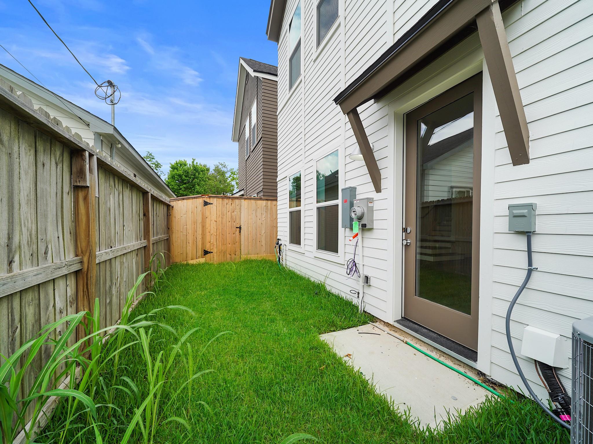 7508 Carver Road Unit: E
