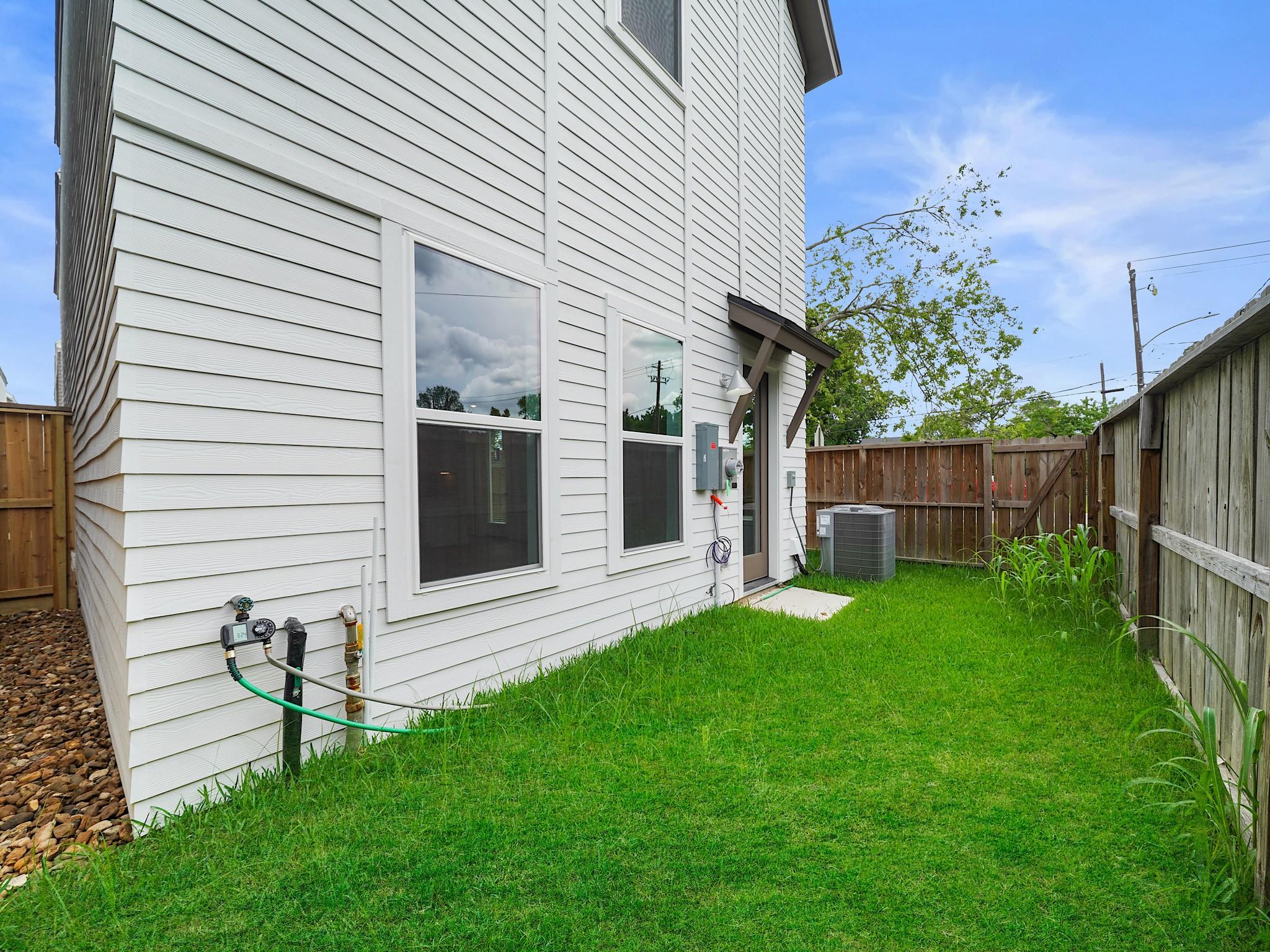7508 Carver Road Unit: E