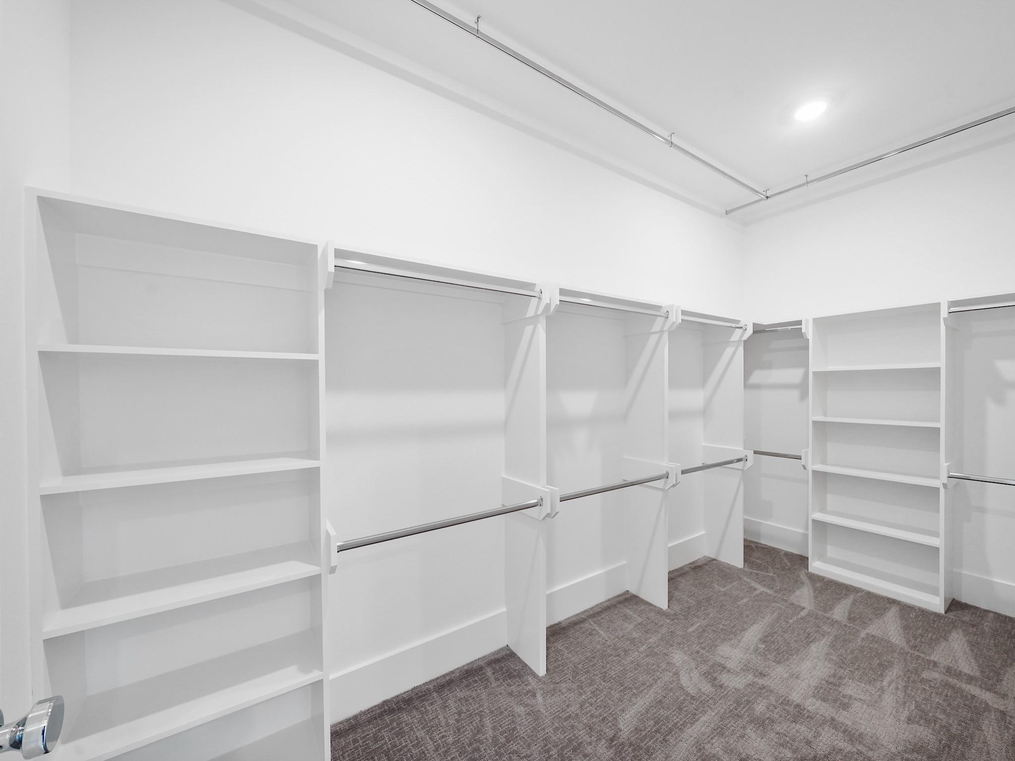 7508 Carver Road Unit: E
