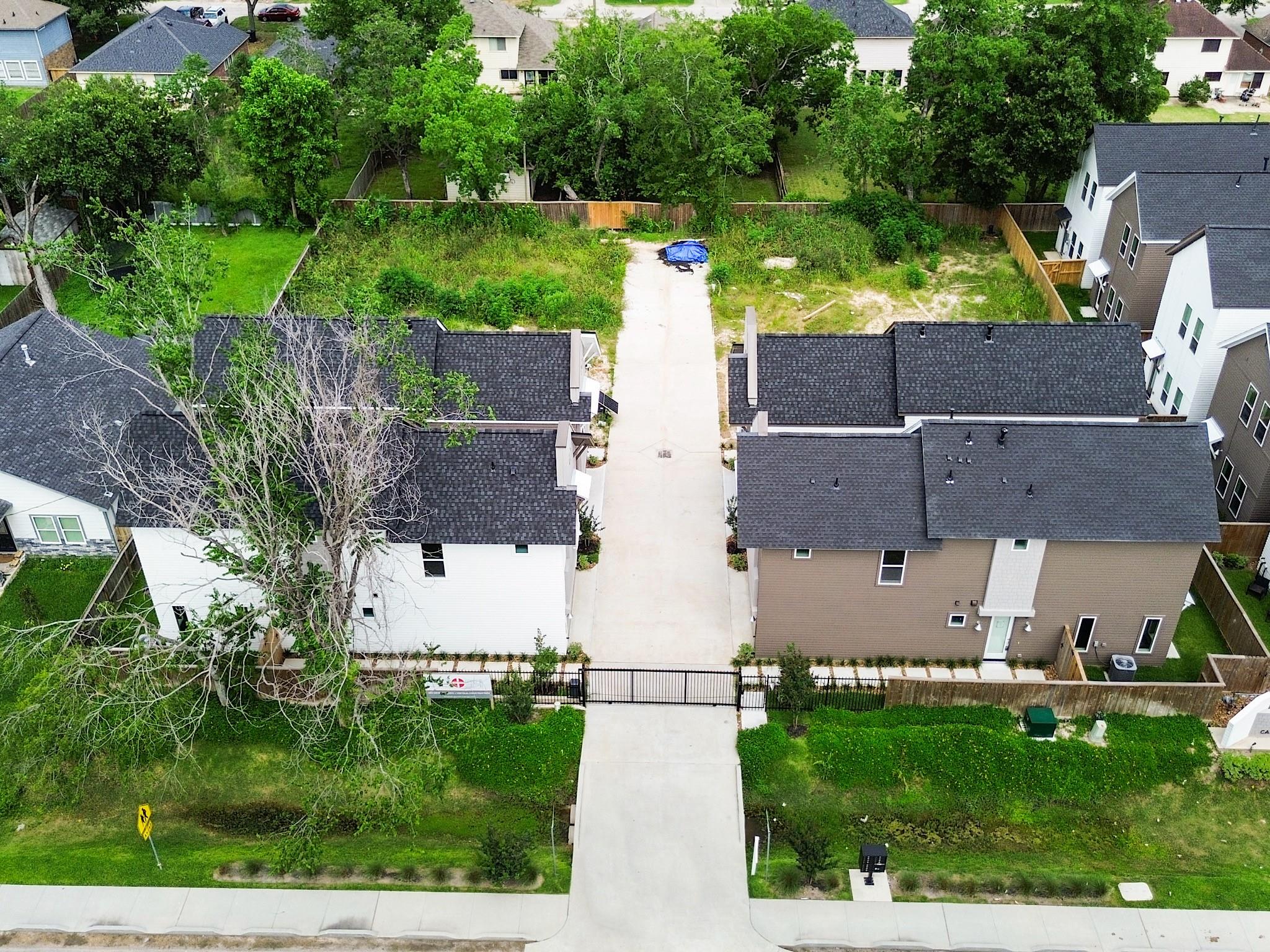 7508 Carver Road Unit: E