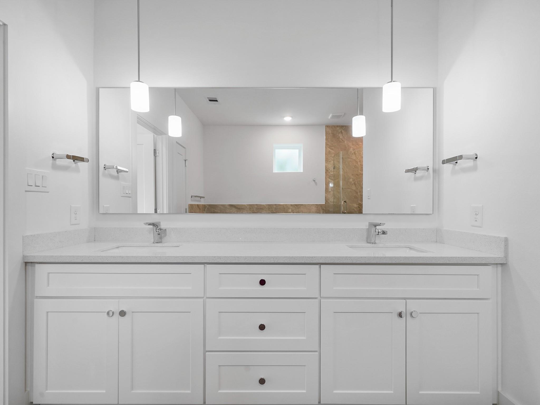 7508 Carver Road Unit: E