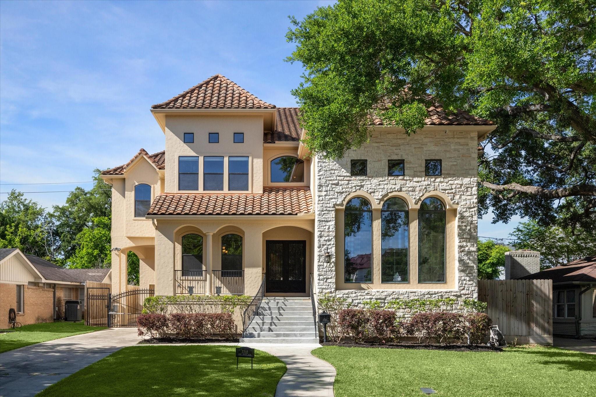 3310 Blue Bonnet Boulevard