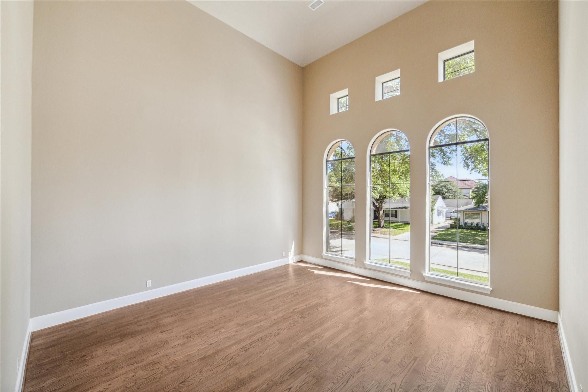 3310 Blue Bonnet Boulevard