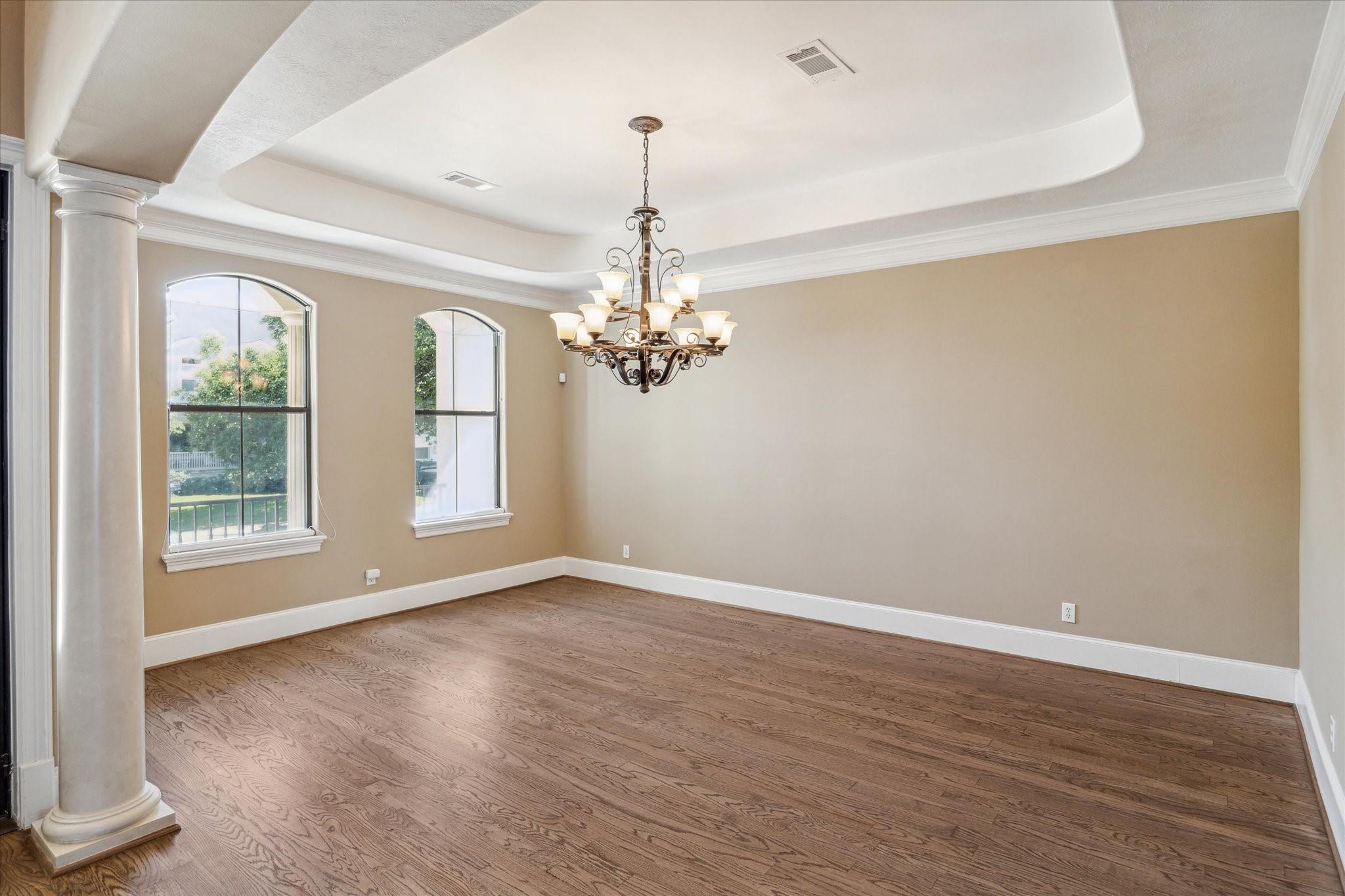3310 Blue Bonnet Boulevard