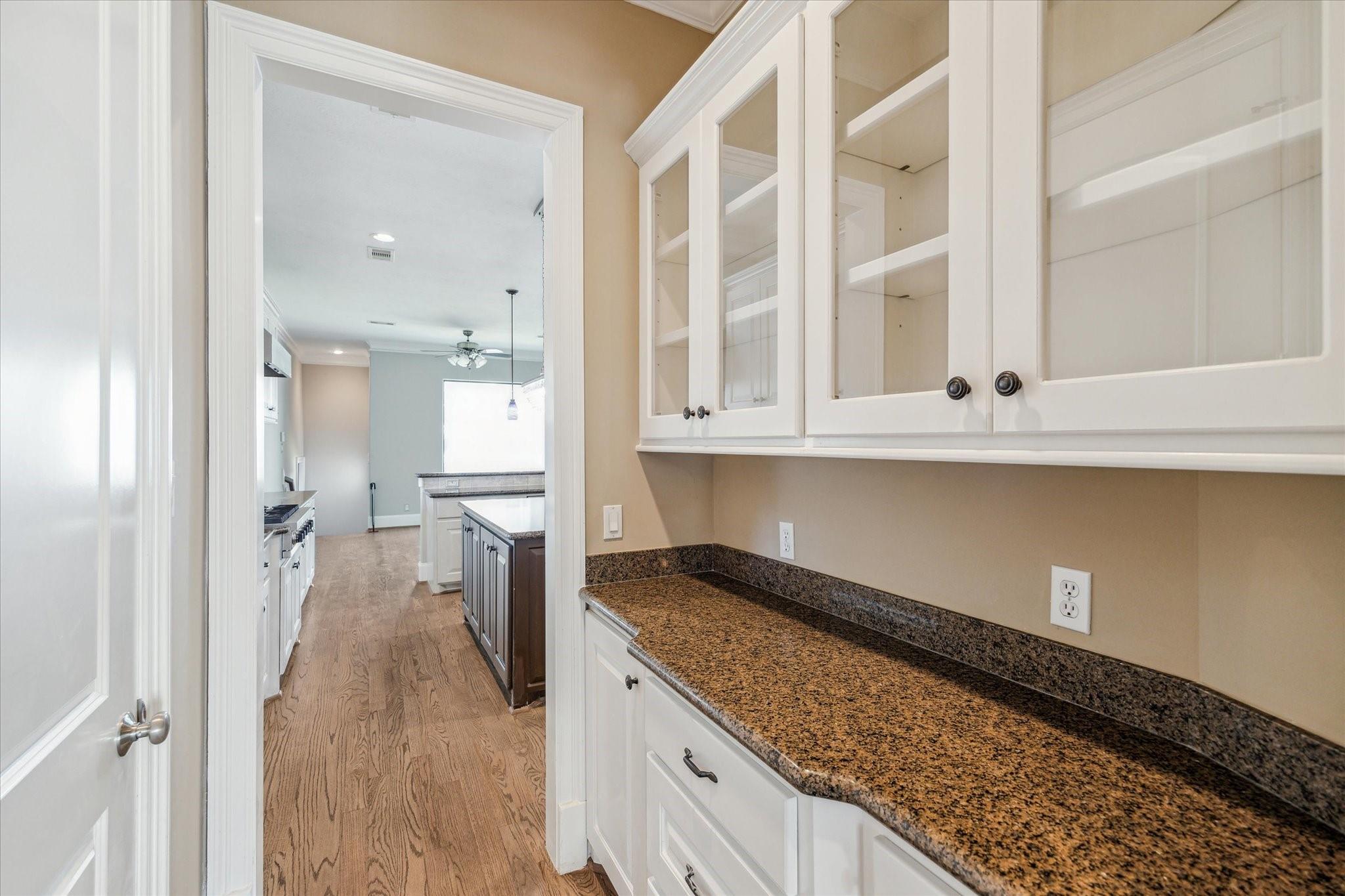 3310 Blue Bonnet Boulevard