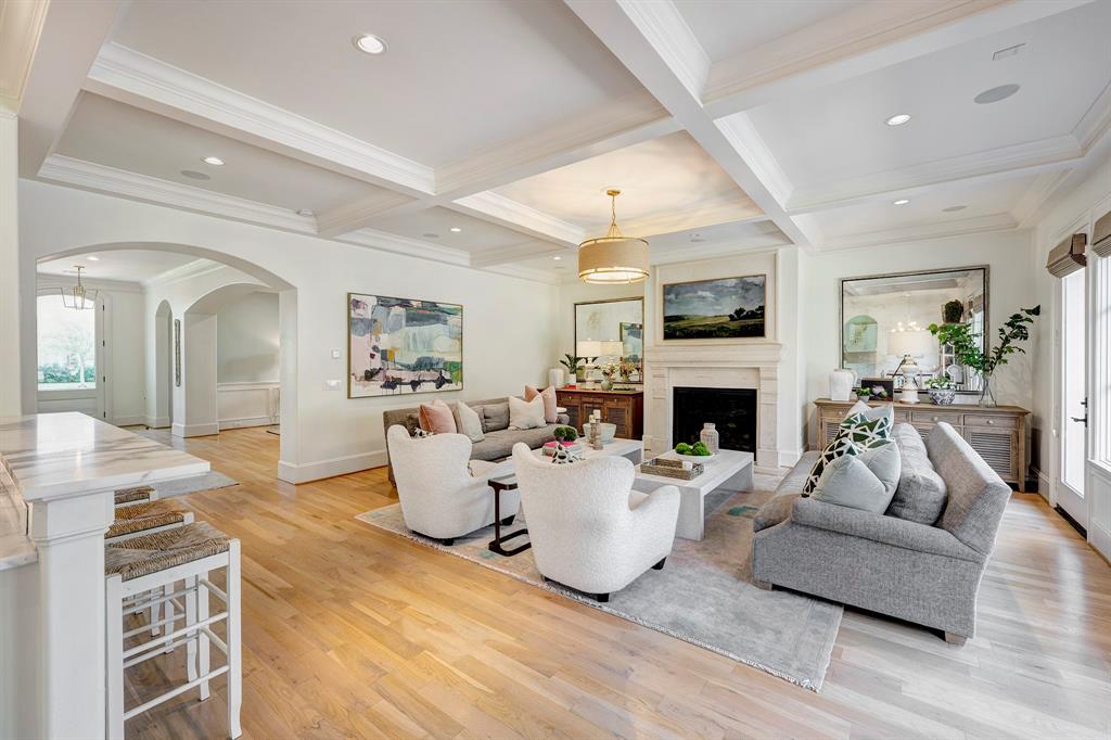 6206 Del Monte Drive