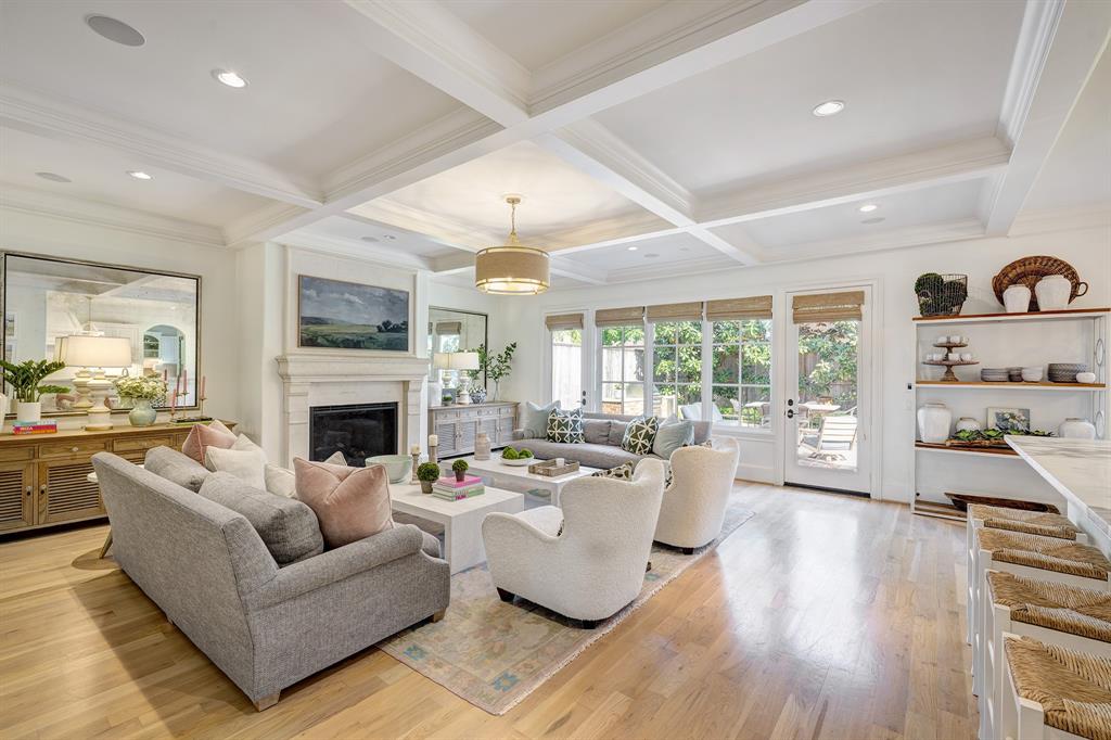 6206 Del Monte Drive