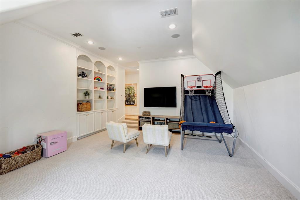 6206 Del Monte Drive
