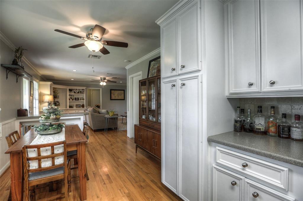 6222 Lindyann Lane