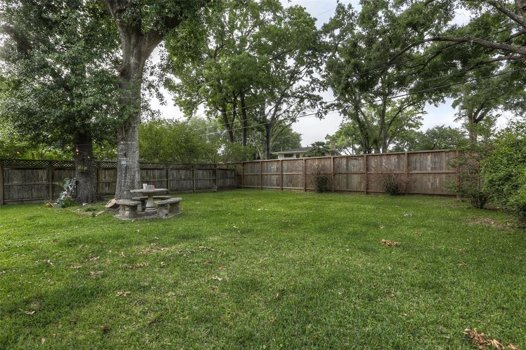 6222 Lindyann Lane