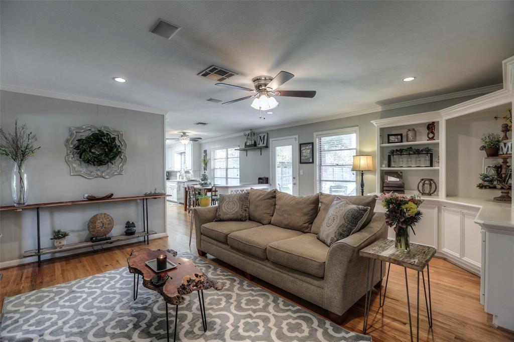6222 Lindyann Lane