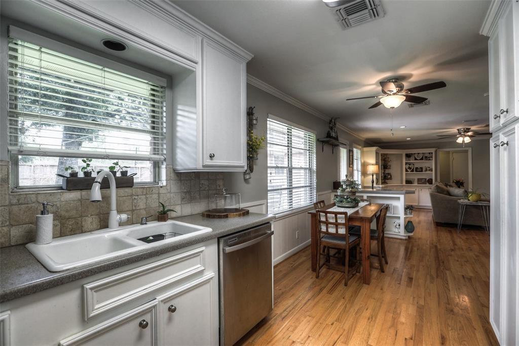 6222 Lindyann Lane