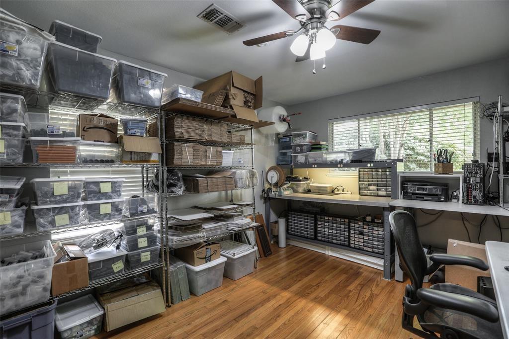 6222 Lindyann Lane