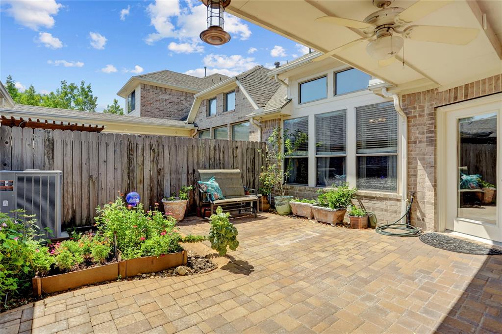 2406 Clippers Square