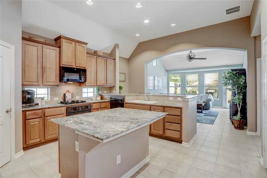 2406 Clippers Square