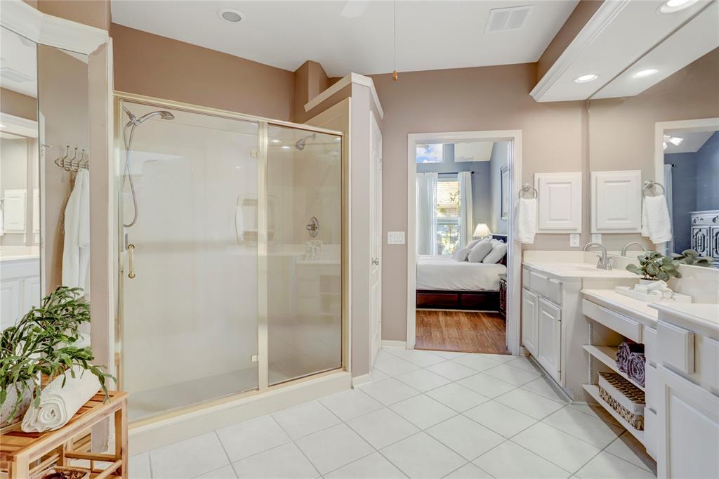 2406 Clippers Square