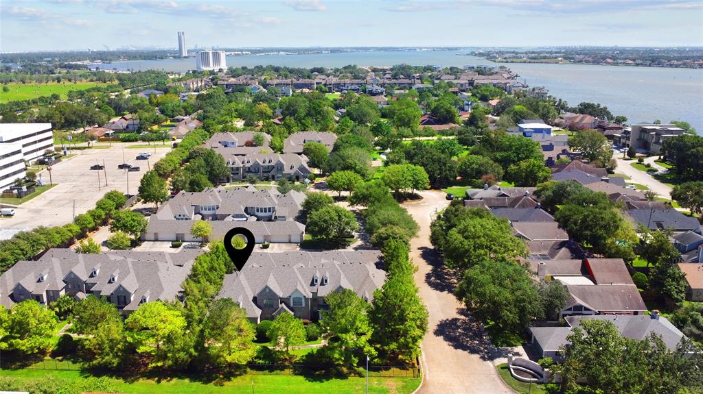 2406 Clippers Square