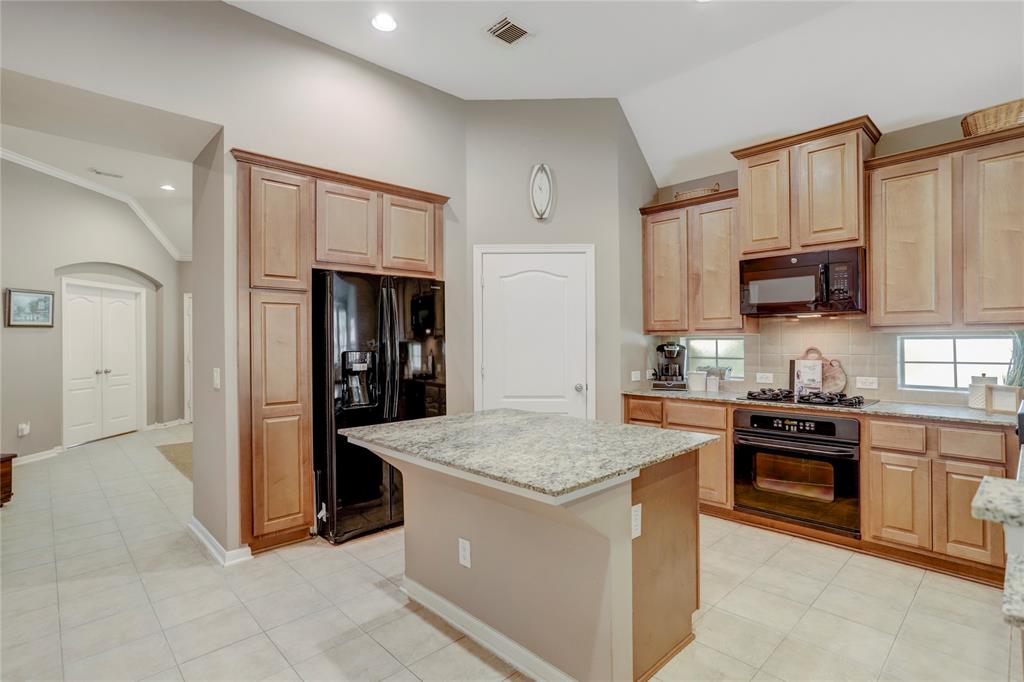 2406 Clippers Square