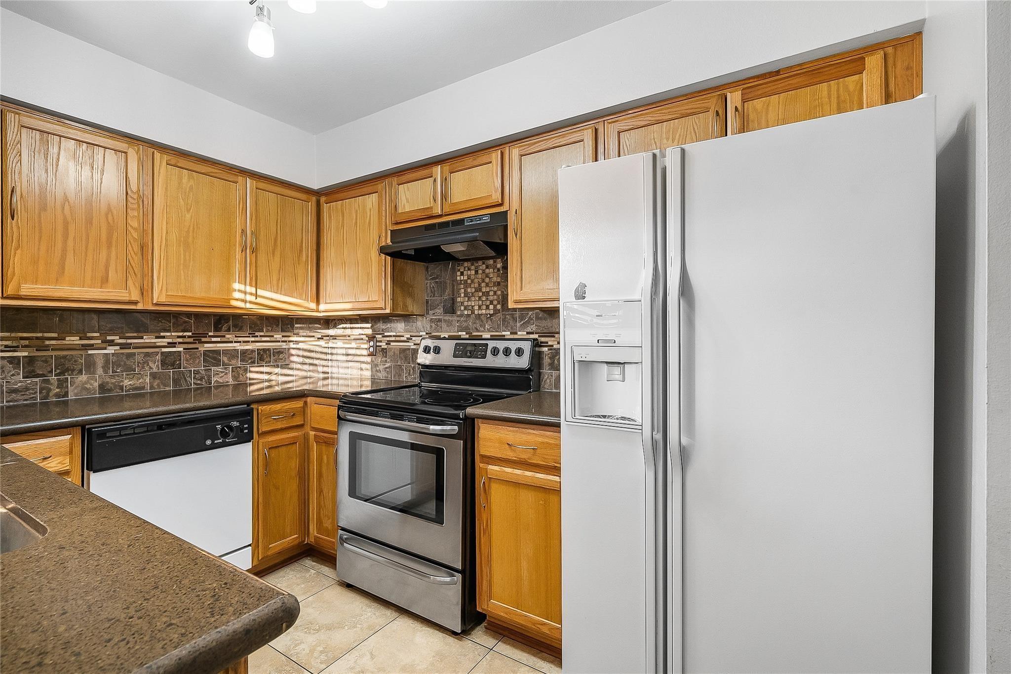 3100 Walnut Bend Lane # 116