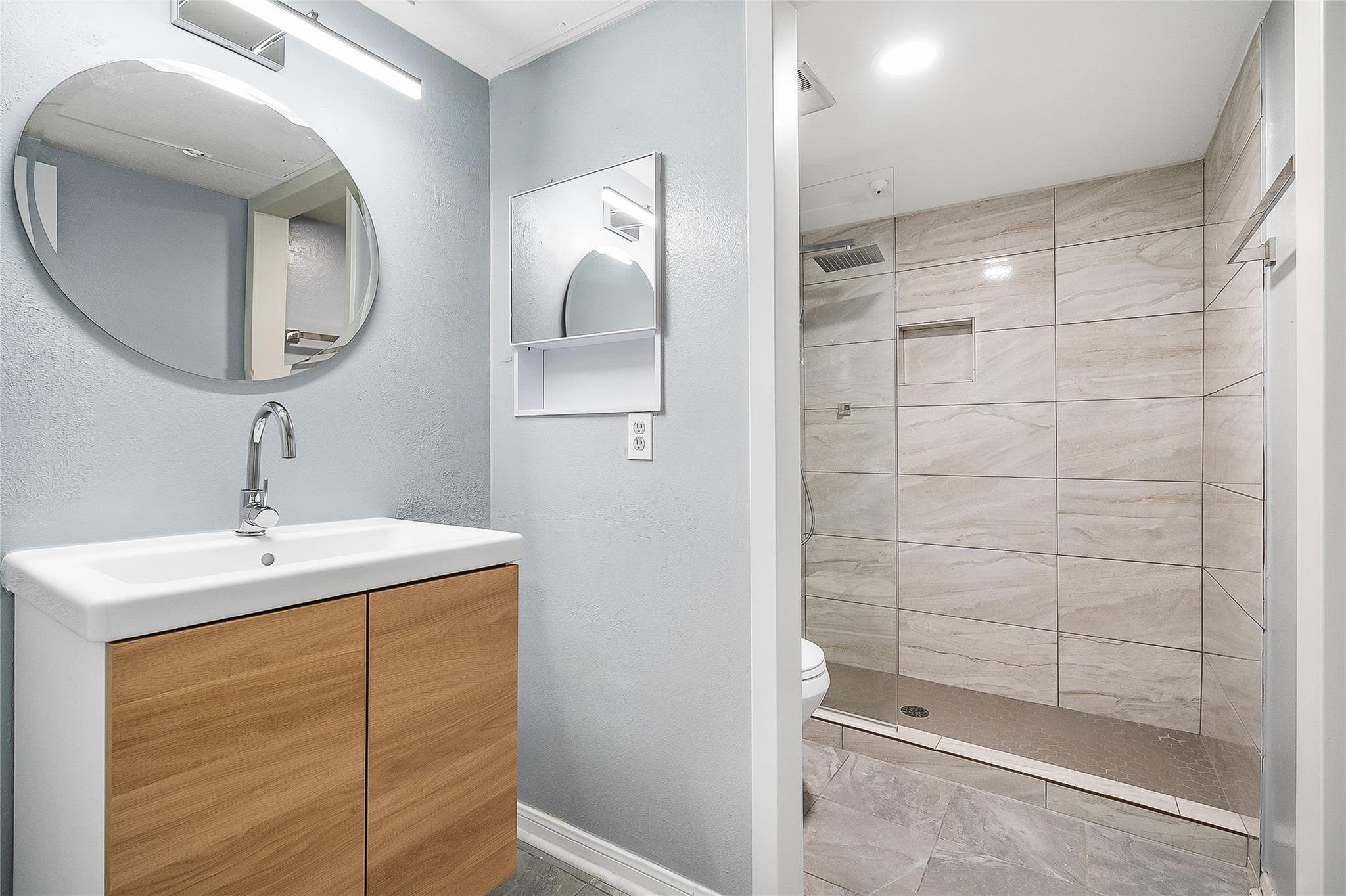3100 Walnut Bend Lane # 116