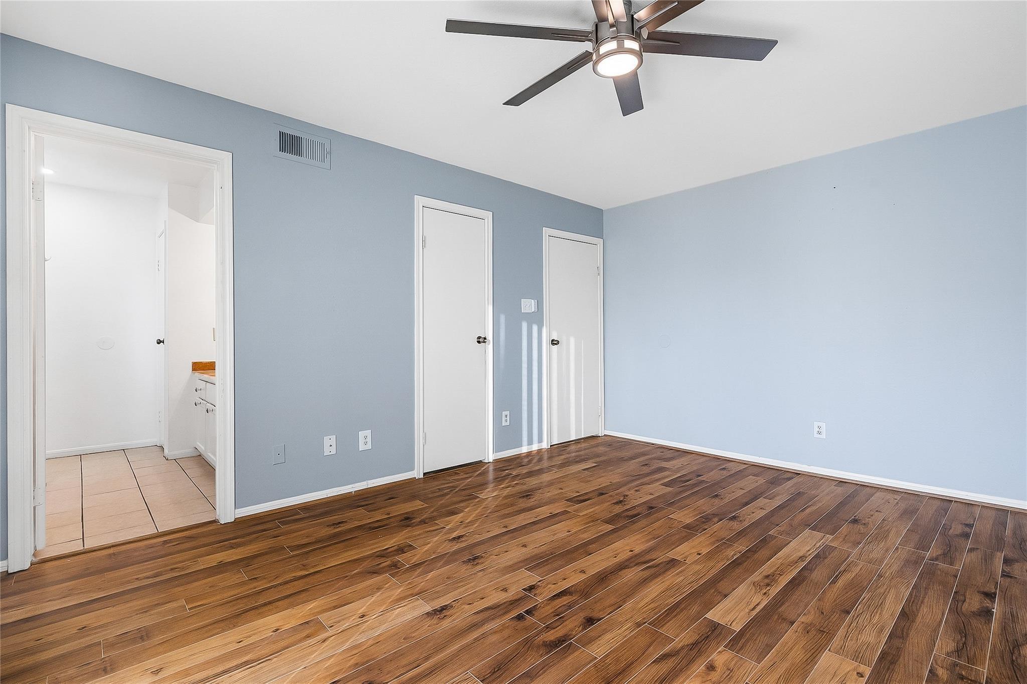 3100 Walnut Bend Lane # 116