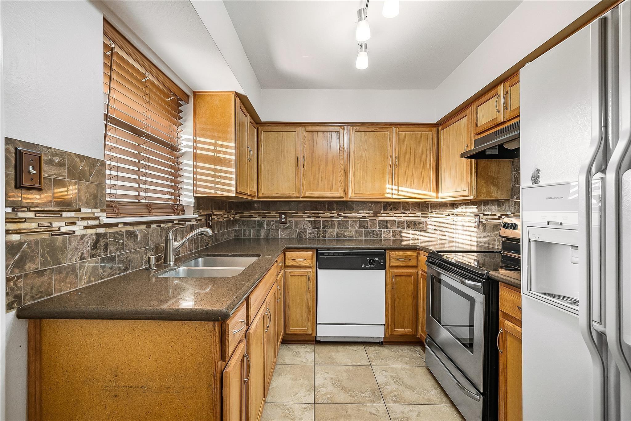 3100 Walnut Bend Lane # 116
