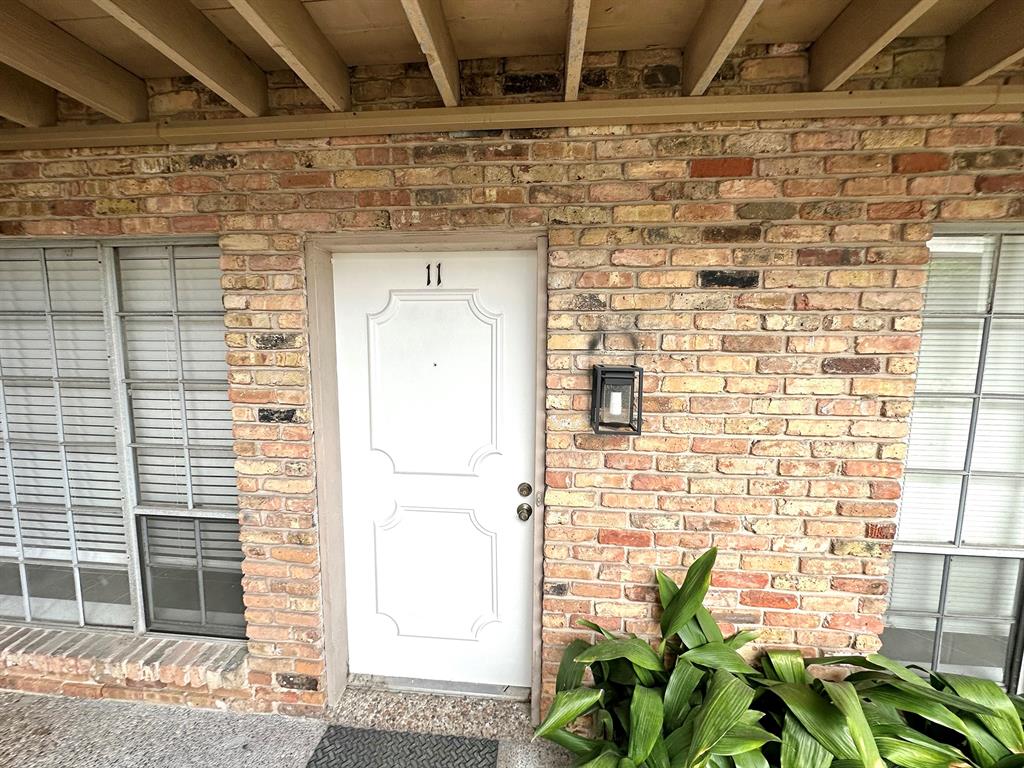 5343 Richmond Avenue # 11