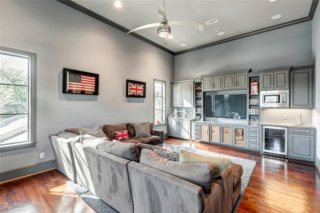 10918 Long Shadow Lane