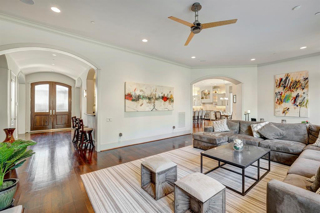 10918 Long Shadow Lane