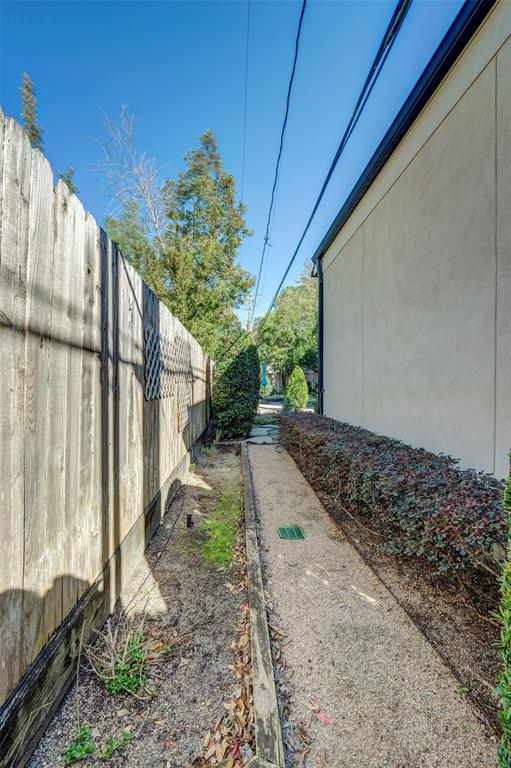 10918 Long Shadow Lane