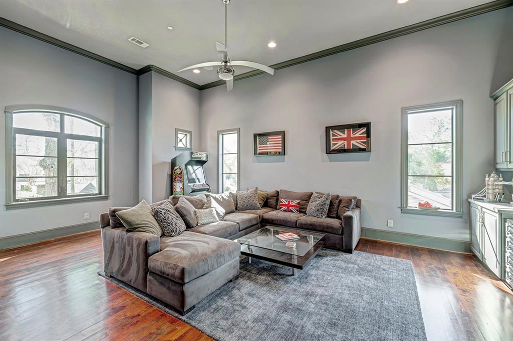 10918 Long Shadow Lane