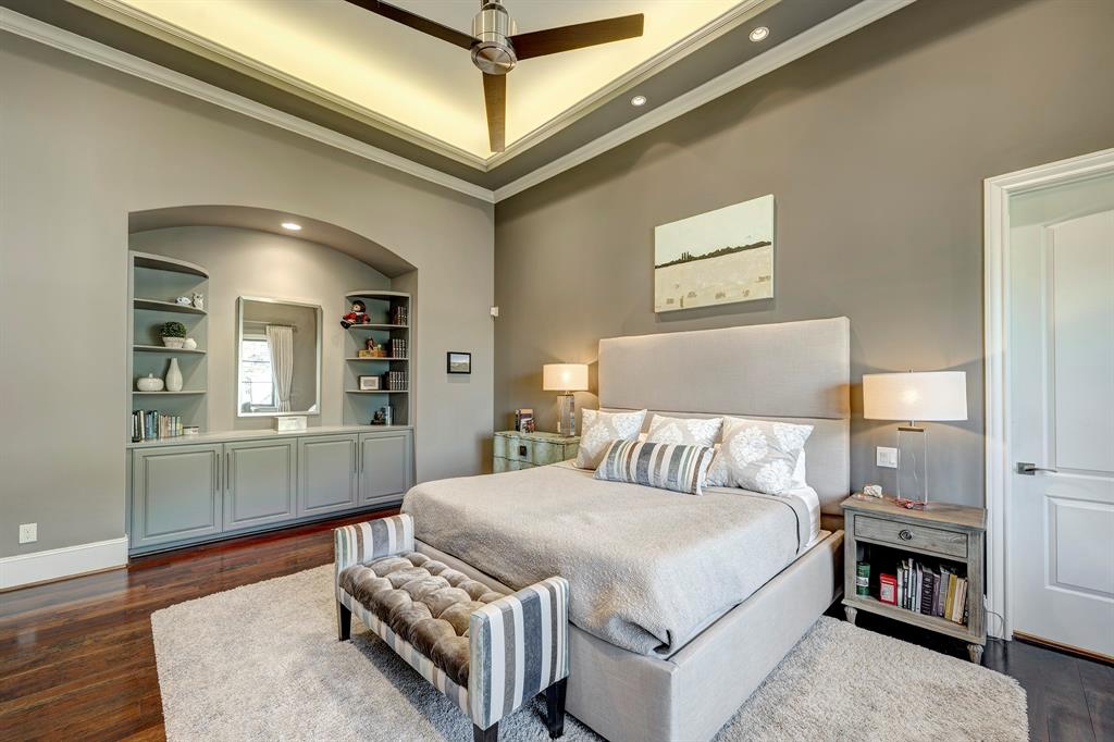 10918 Long Shadow Lane