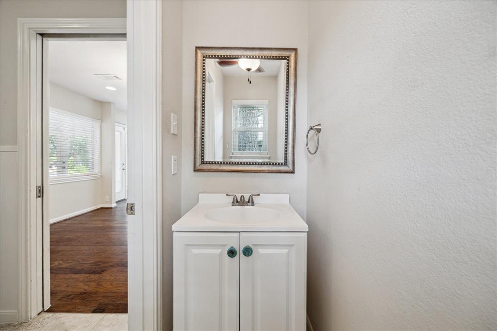 10118 Lynbrook Hollow Street