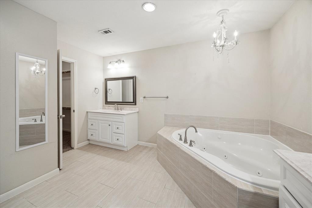 10118 Lynbrook Hollow Street
