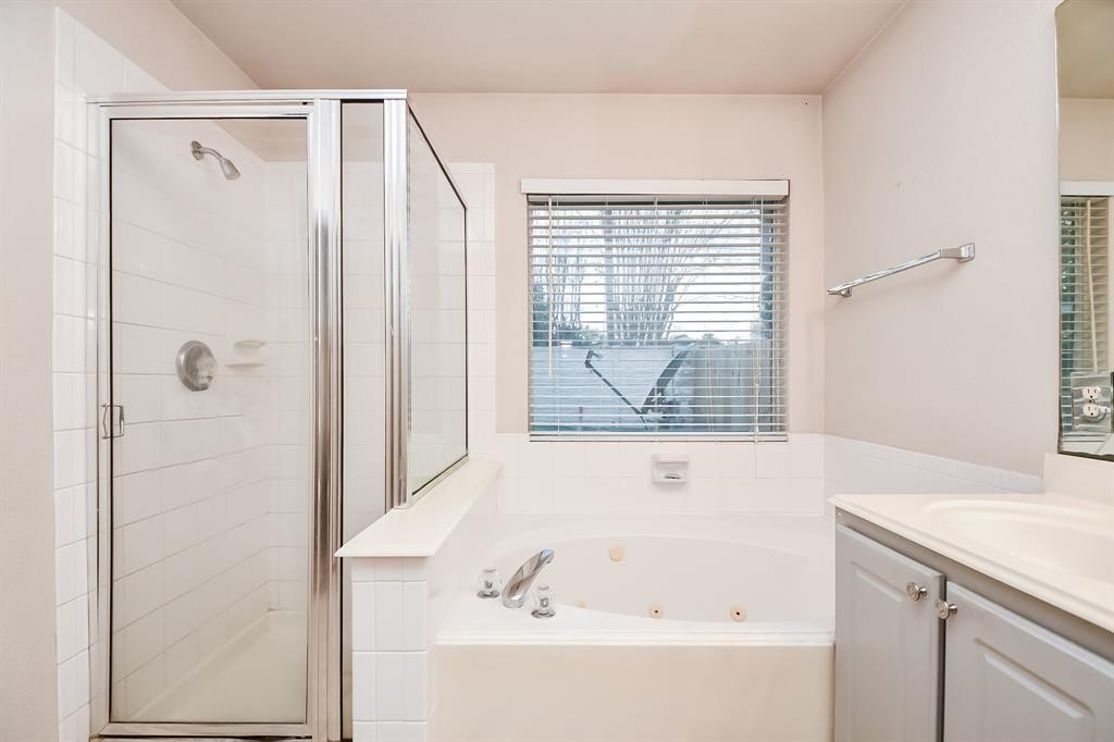 14703 Chapel Cove Court