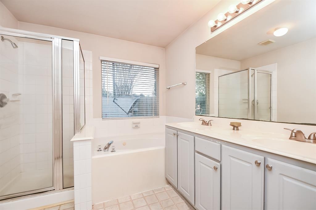 14703 Chapel Cove Court
