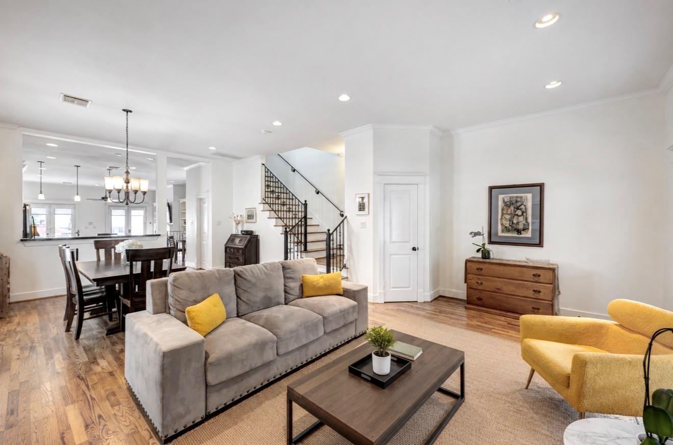 125 E 22nd Street